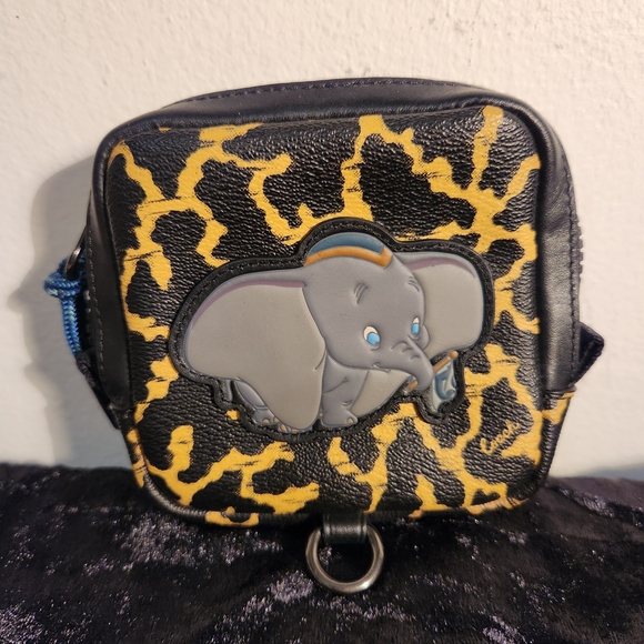 Disney X Coach Square Hybrid Pouch With Wavy Animal Print And Dumb - Picture 1 of 9